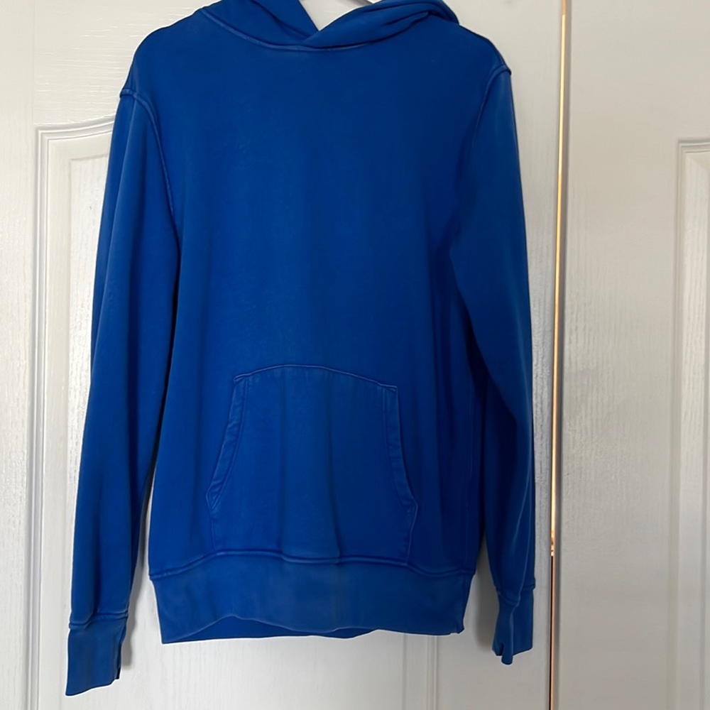 GAP sweatshirt